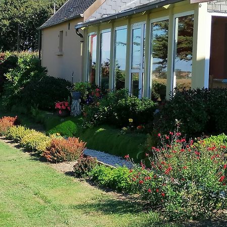 La Tour Du Bois Dormant Bed & Breakfast Plozevet Exterior photo