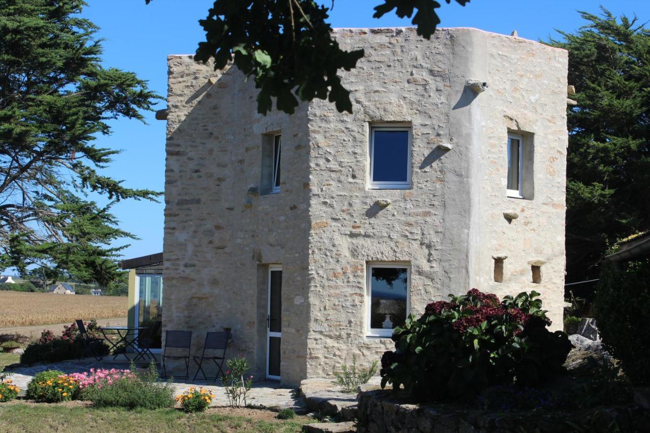 La Tour Du Bois Dormant Bed & Breakfast Plozevet Exterior photo