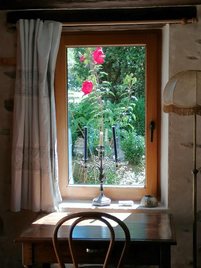 La Tour Du Bois Dormant Bed & Breakfast Plozevet Exterior photo