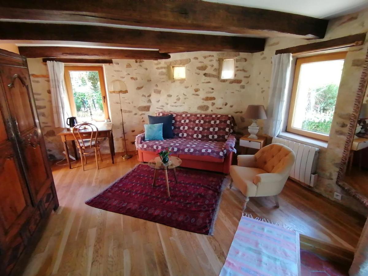 La Tour Du Bois Dormant Bed & Breakfast Plozevet Exterior photo